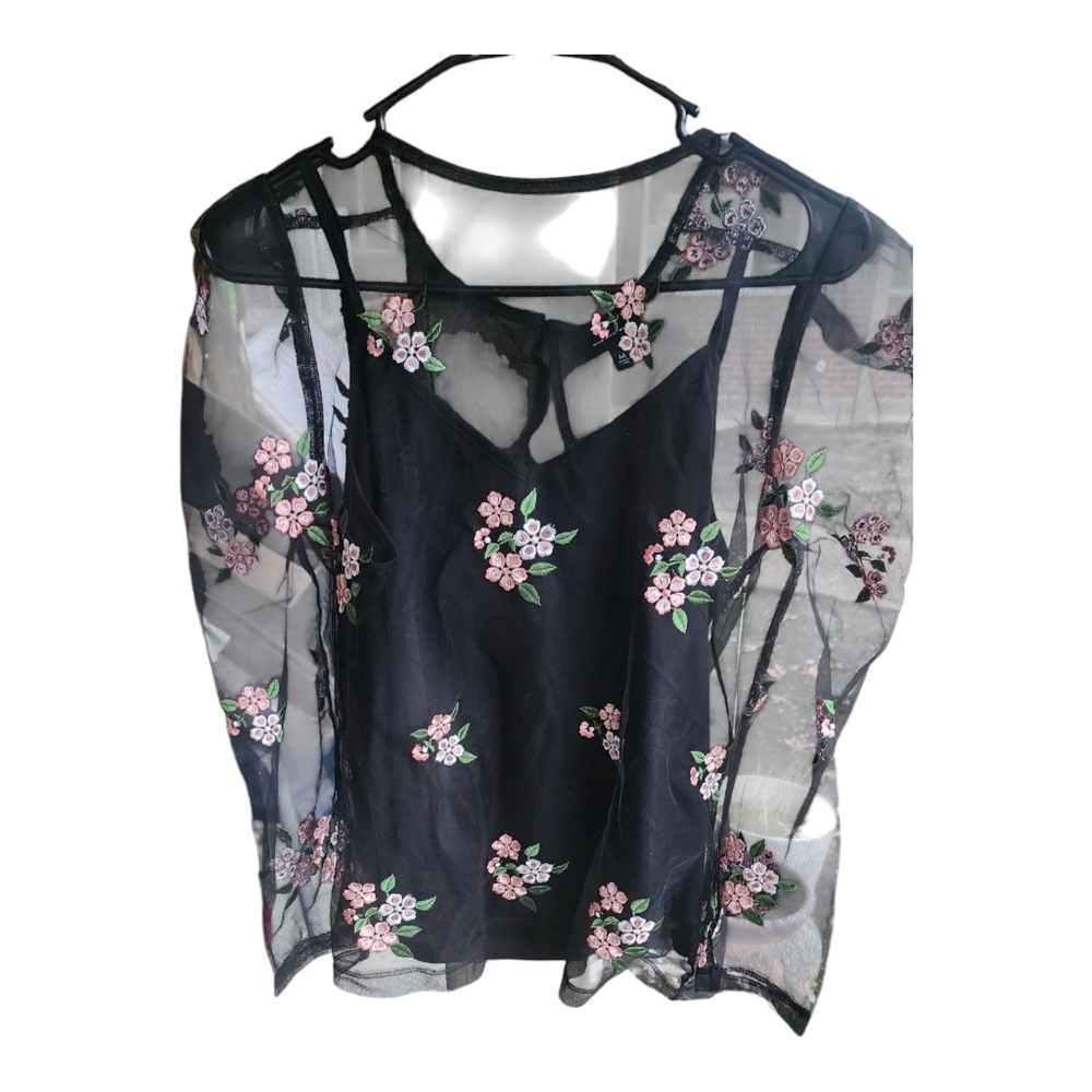 Who What Wear Womens layered  Black Floral Embroidered Blouse Size M